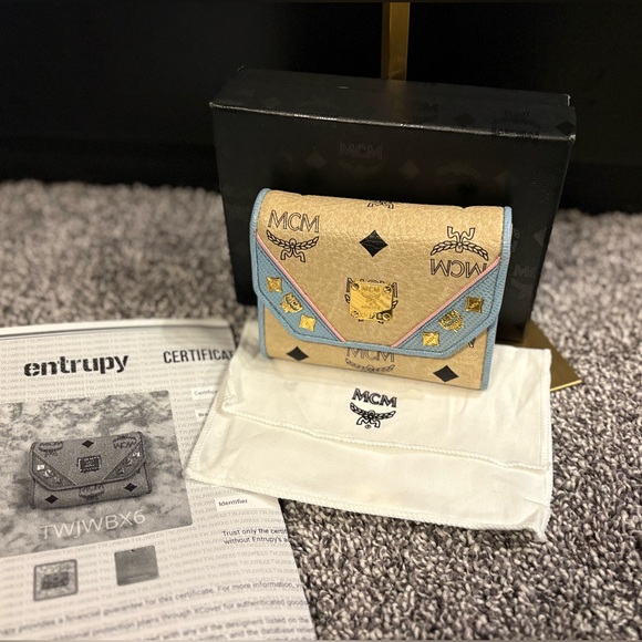 MCM Visetos Trifold Beige and blue Leather Wallet - Picture 2 of 14